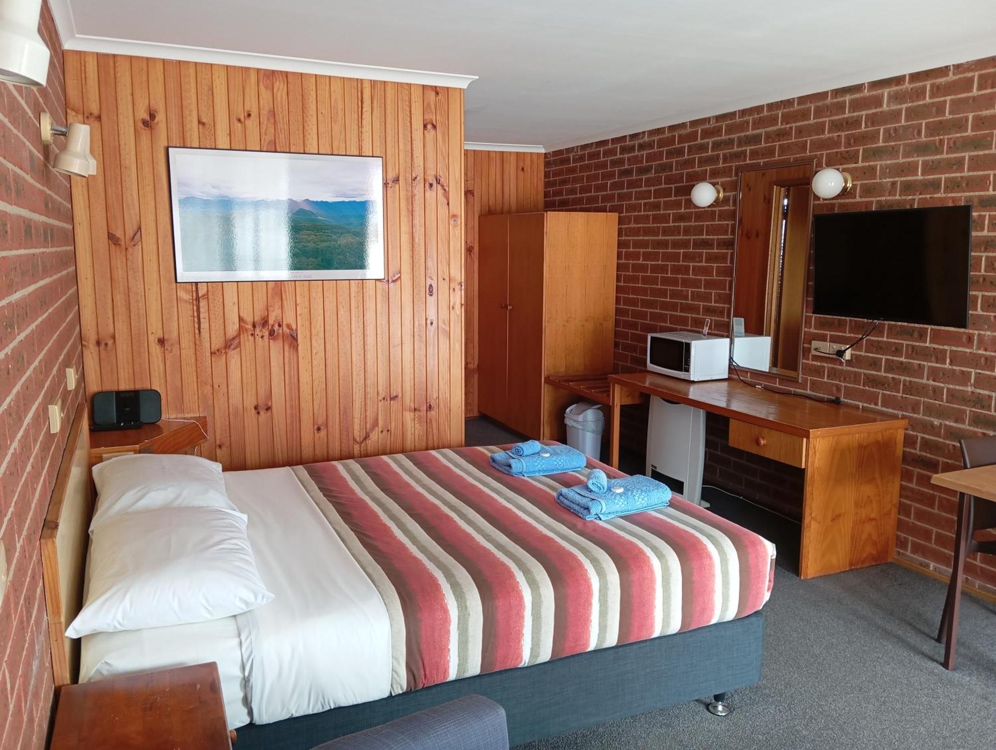 Orbost Country Road Motor Inn Dış mekan fotoğraf
