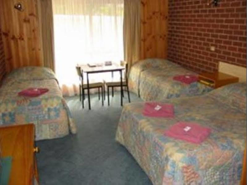 Orbost Country Road Motor Inn Dış mekan fotoğraf